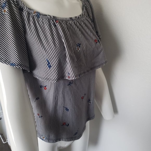 J for Justify Top - Picture 4 of 10